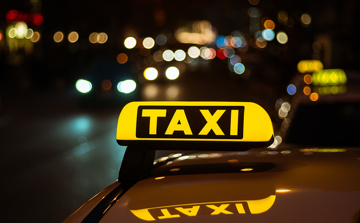 Taxival történő hazajutás adókötelezettsége