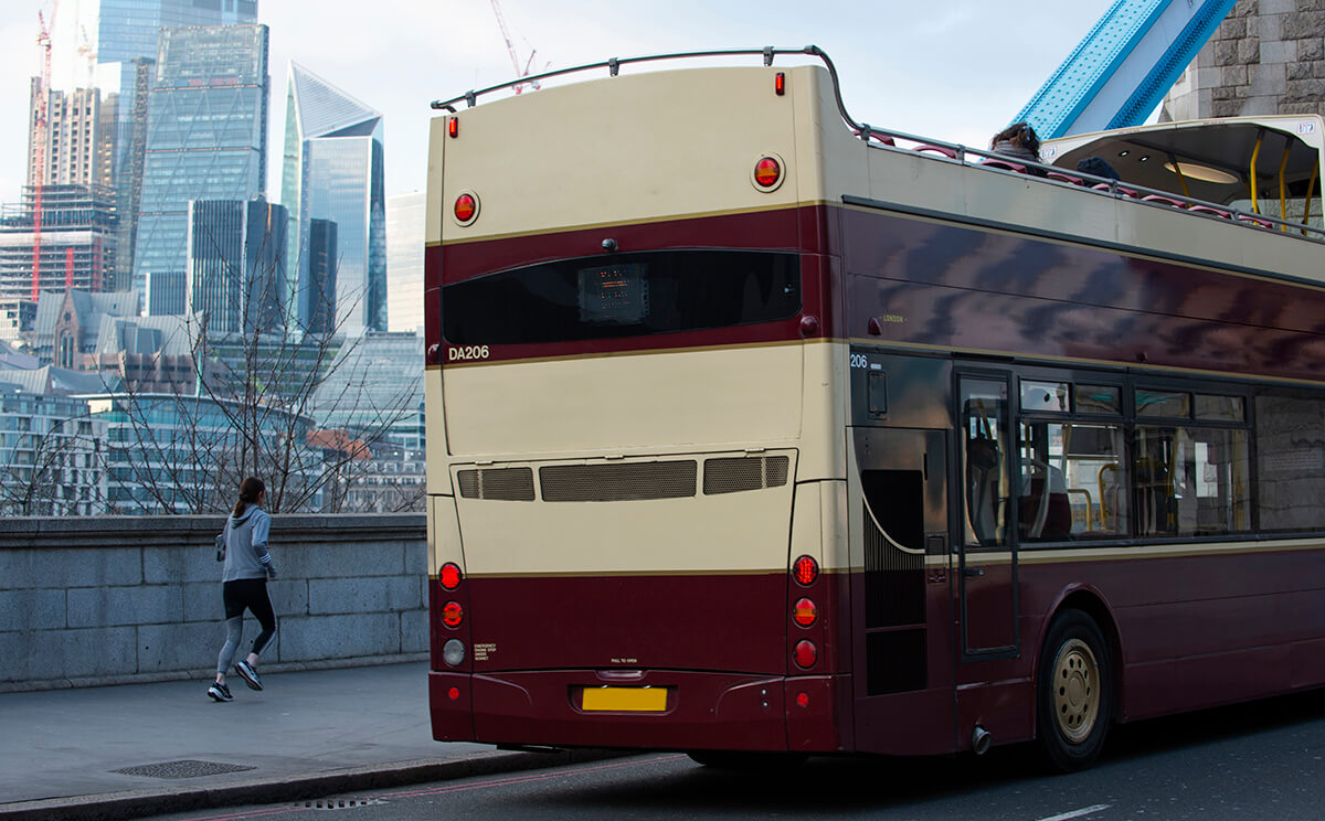 Csökken a városnéző buszos személyszállítási szolgáltatás áfája