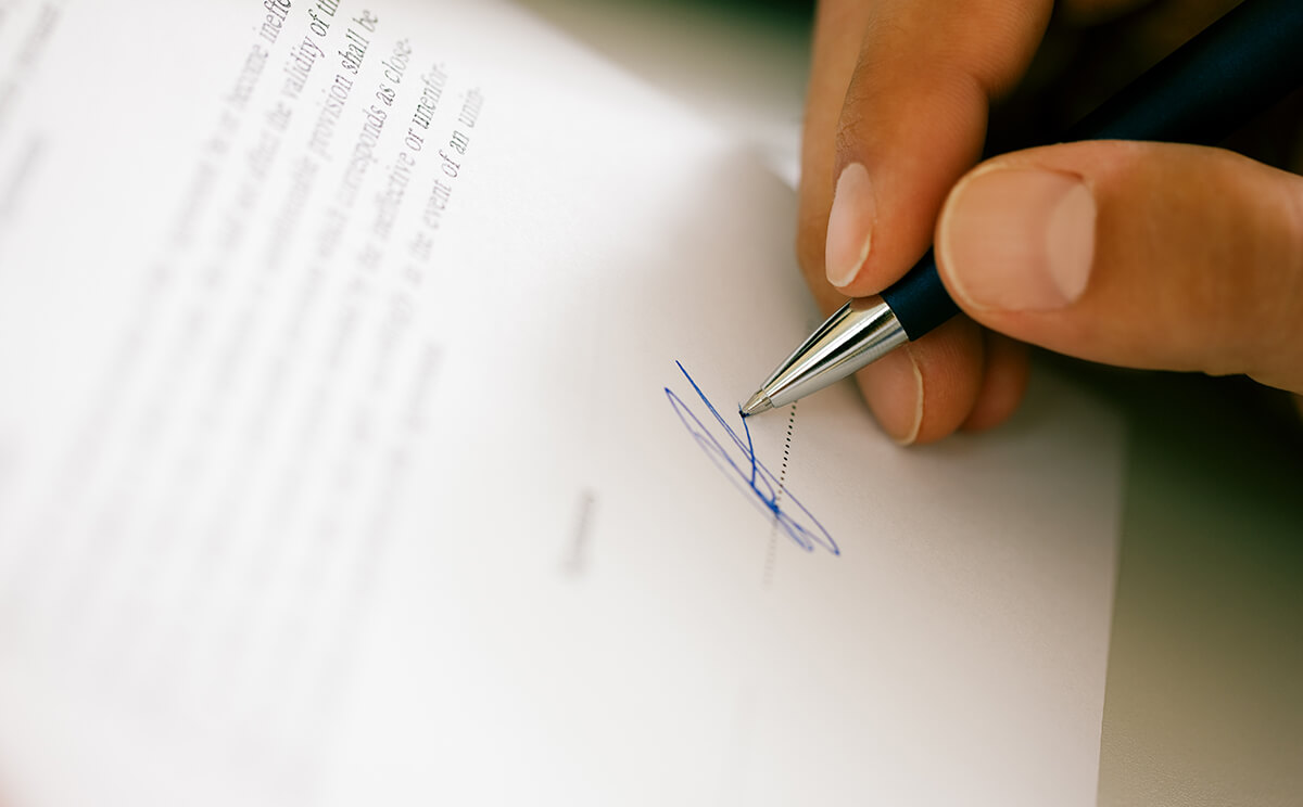 Miniszteri jóváhagyásra lesz szükség az állami vállalatok egyes ingatlan bérleti szerződéseire